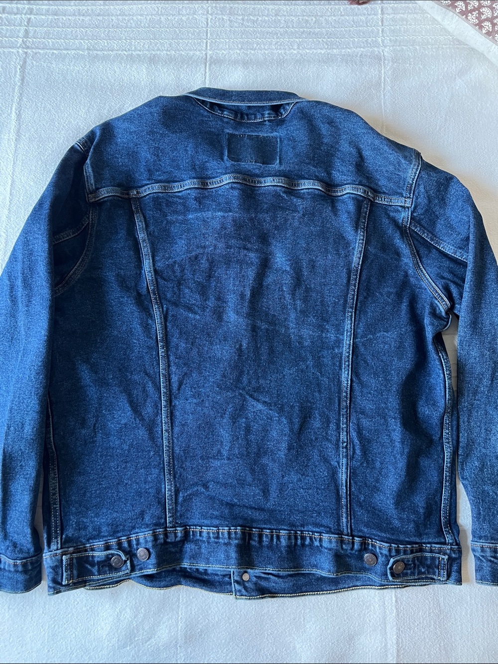 Levi's Indigo Blue Denim Trucker Jacket - Picture 10 of 13